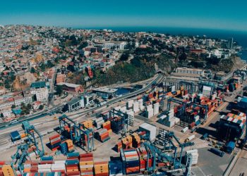 拉美市场成中企出海新热土 复杂环境考验本地化能力 - Latin America port container