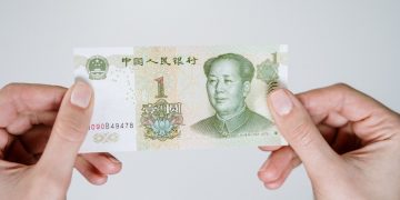 央行副行长陶玲：三项举措畅通人民币国际循环